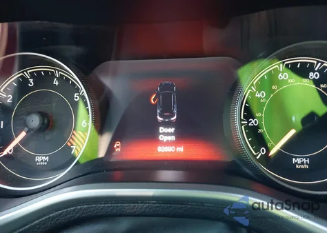 2014 Jeep Cherokee Trailhawk z USA, uszkodzony, nr VIN 1C4PJMBB0EW161034